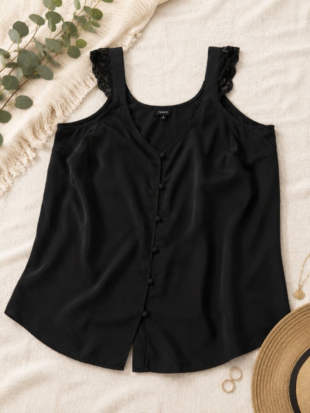 Torrid Women's Size 3 3X Black Sleeveless Button Front Lace Strap Blouse Plus